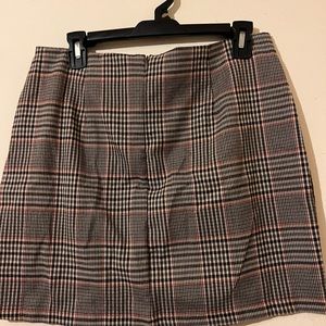Mini skirt with Zipper back